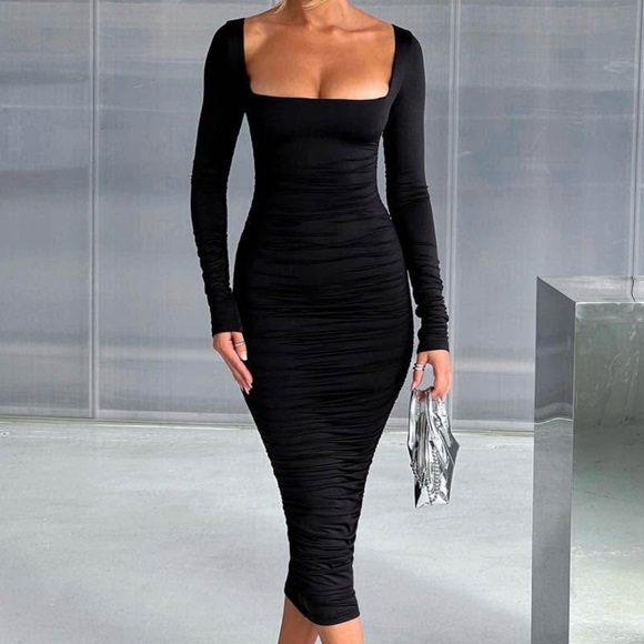 babyboo Dresses & Skirts - Chic Black Long Sleeve Bodycon Dress